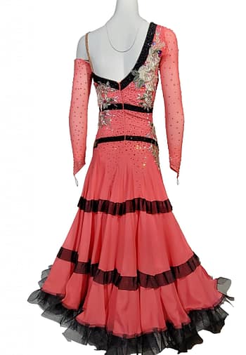 Cashay designer Latin dress | Bruna Back